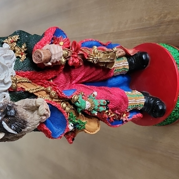 Designed And Sculpted By Jaimy Santa’s Music Box - Picture 5 of 10